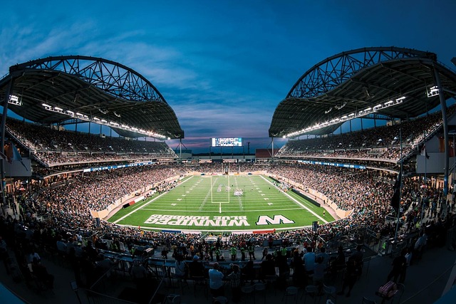 他不仅用超 他不仅用超